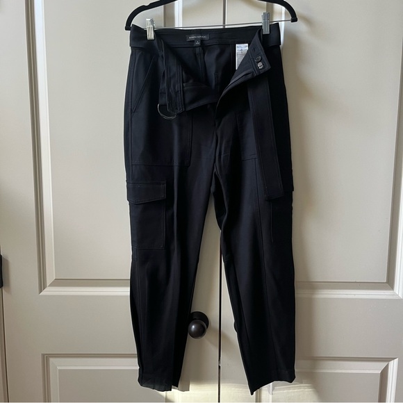 NWOT Banana Republic Slim-Fit Drapey Twill Utility Cargo Pant Black size 4 - Picture 4 of 10